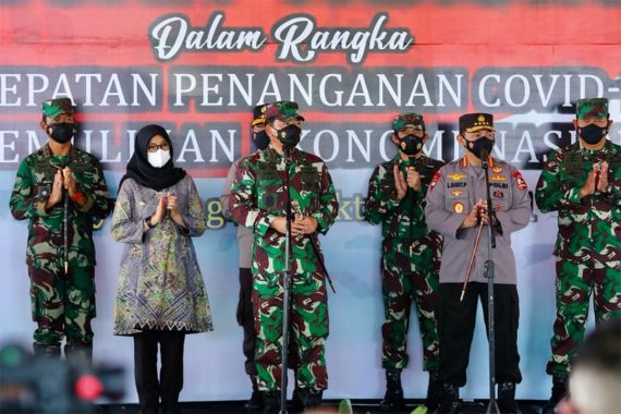 Bupati Banyuwangi Berterima Kasih Kepada KSAL & Pangkoarmada II - JPNN.COM