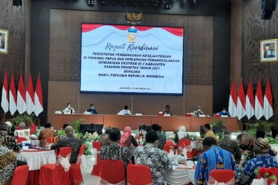 Wapres Sebut Pemerintah Punya Anggaran Cukup untuk Atasi Kemiskinan Ekstrem di Papua - JPNN.COM