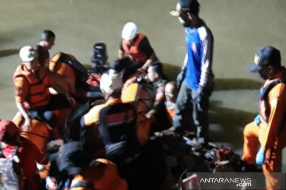 Tragis! 11 Siswa Tewas Tenggelam Saat Kegiatan Susur Sungai - JPNN.COM