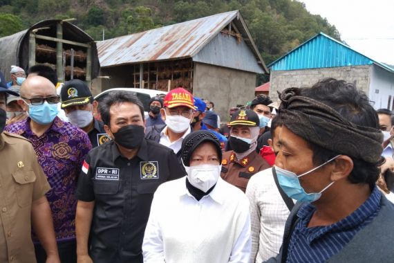 Mensos Minta Bupati Bangli Siapkan Lokasi Bufferstok Pangan untuk Penyintas Bencana - JPNN.COM