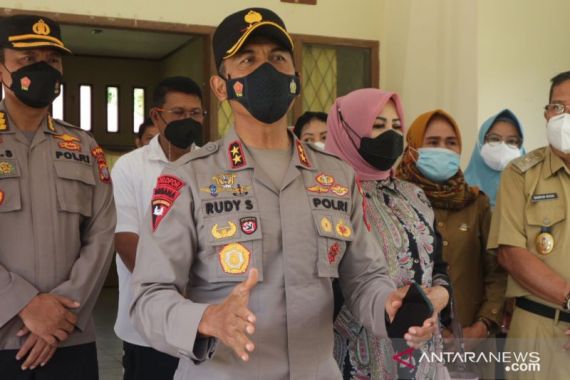 Irjen Rudy Tak Beri Ampun, 23 Polisi di Sulteng Dipecat Tidak Dengan Hormat - JPNN.COM