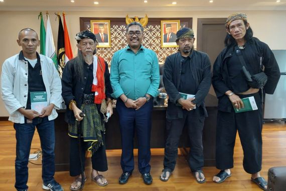 Gus Jazil Beri Saran Kepada Masyarakat Adat Sunda, Mohon Disimak! - JPNN.COM