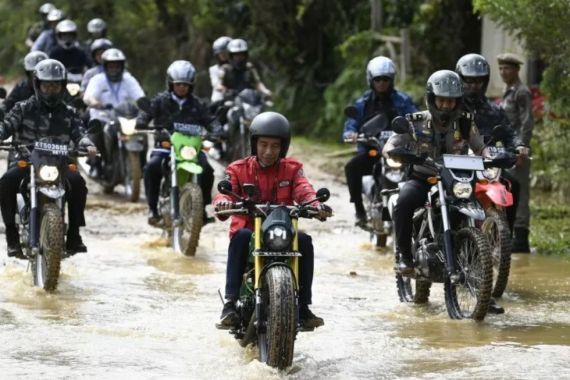 Konon Presiden Jokowi Bakal Jajal Sirkuit Mandalika Pakai Motor Bobber, Kapan? - JPNN.COM