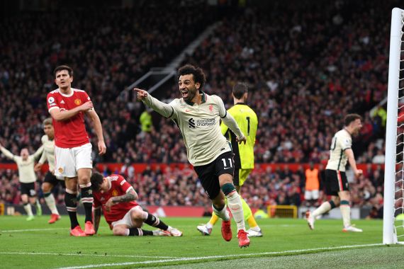 Mohamed Salah Hattrick, Liverpool Bantai 10 Pemain Manchester United - JPNN.COM