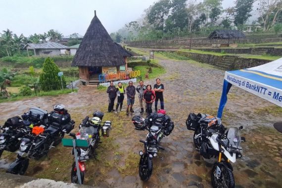 Bawa Misi Khusus, 4 Biker M8 Nusantara Naik Motor Keliling Indonesia - JPNN.COM