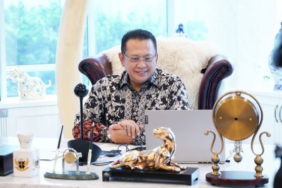 Selamat, Ketua MPR Bambang Soesatyo Raih Penghargaan Teropong Democracy Award - JPNN.COM