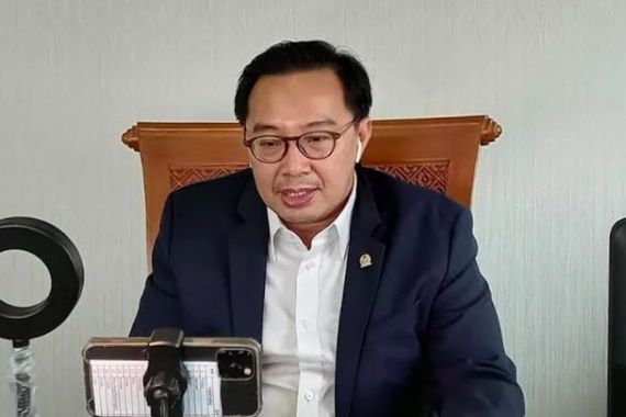 Jenderal Andika Bolehkan Anak Keturunan PKI Daftar TNI, Bobby Golkar Bilang Begini - JPNN.COM