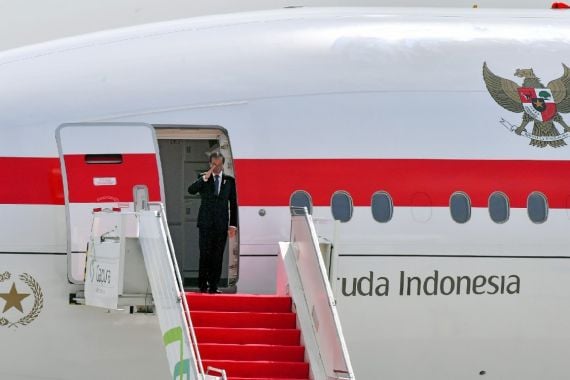 Jokowi ke Luar Negeri, Boeing 777-300ER Disulap jadi Pesawat Kepresidenan RI - JPNN.COM
