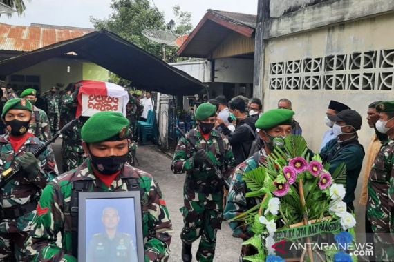 Komandan Tim BAIS TNI Pidie Gugur Ditembak, Keluarga Ikhlas, Serahkan Proses Hukum ke Negara - JPNN.COM