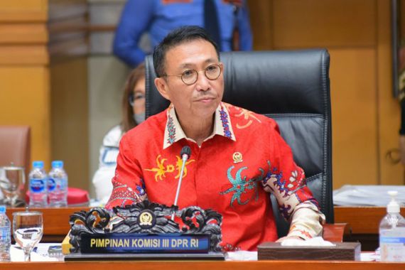 Herman Herry Dukung Jenderal Listyo Komitmen 'Potong Kepala' Demi Jaga Martabat Polri - JPNN.COM