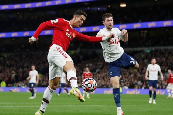 Hancur Lebur oleh Manchester United, Tottenham Hotspur Pecat Pelatih - JPNN.COM