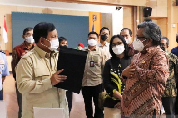 Seruan Menhan Prabowo kepada Para Ilmuwan: Kami Sangat Membutuhkan Anda! - JPNN.COM