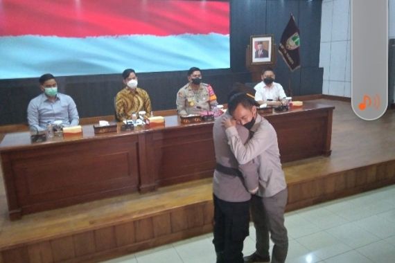 Kalimat Permintaan Maaf Pelaku Bom Bunuh Diri Mako Polresta Surakarta - JPNN.COM