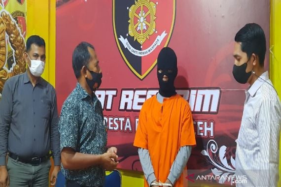 Mengaku Sebagai Perwira TNI, Pria di Aceh Ini Menipu Teman Wanitanya - JPNN.COM