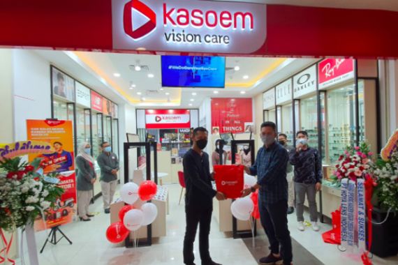 Kasoem Visioncare Hadir di CSB Mall Cirebon - JPNN.COM