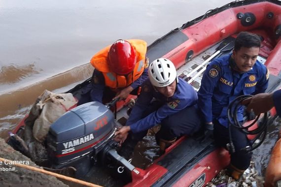 Berjalan di Bantaran Sungai, Willi Terpeleset, Sampai Sekarang Belum Ditemukan - JPNN.COM