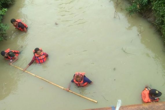 Nenek Daliyah Diduga Tenggelam di Kali Gombong - JPNN.COM