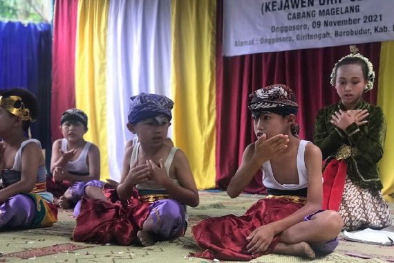 Kemendikbudristek Mengajak Penghayat Kepercayaan Melestarikan Budaya Spiritual Kawasan Candi Borobudur - JPNN.COM