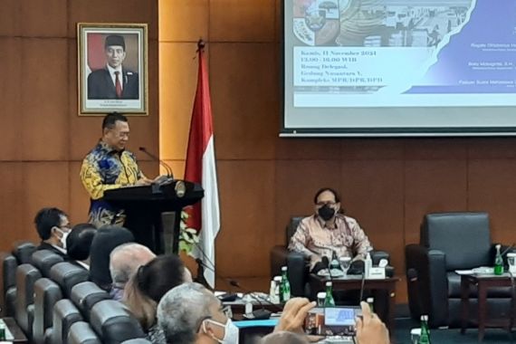 Ketua MPR: Bangsa Indonesia Harus Kreatif dan Inovatif Menghadapi Revolusi Industri 4.0  - JPNN.COM