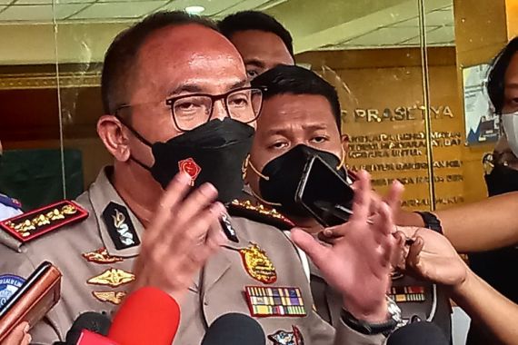 Polisi Tunda Pelaksanaan Tilang Uji Emisi, Kombes Sambodo Ungkap Hambatannya - JPNN.COM