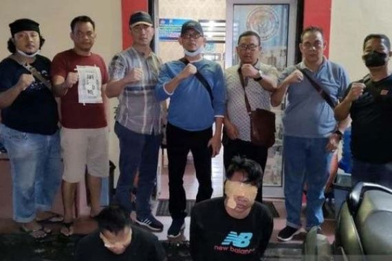 2 Perampok Nasabah Bank Ditangkap di Bengkulu, Lihat, Matanya Ditutup Lakban - JPNN.COM