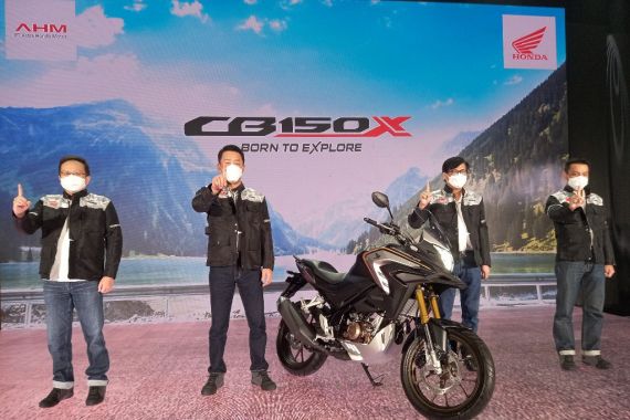 AHM Berharap Honda CB150X Gairahkan Segmen Motor Sport Adventure - JPNN.COM