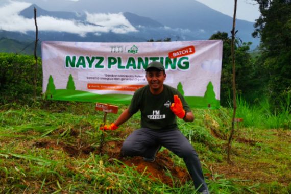 Nayz Kembali Menggelar Program Penghijauan di Lokasi Rawan Longsor - JPNN.COM