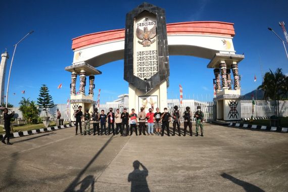 Pengunjung PLBN Skouw Membeludak saat Gelaran PON dan Peparnas Papua, Jumlahnya Ribuan - JPNN.COM