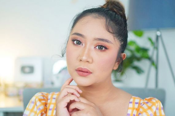 Beauty Vlogger Ini Ajak Wanita jadi Pejuang Jerawat - JPNN.COM