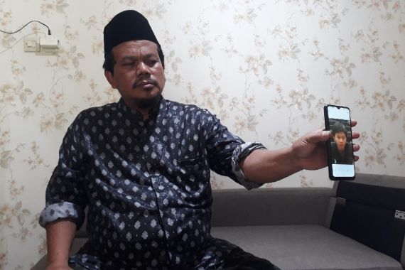 Dzikri Hilang Terseret Ombak Pantai Ciantir Sawarna, Ayah: Mudah-mudahan Ada Keajaiban - JPNN.COM