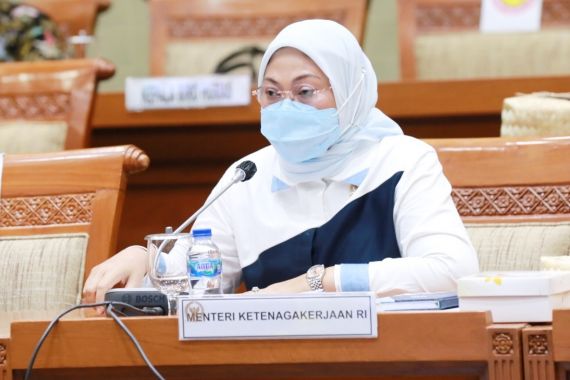 Menaker Ida Fauziyah Tegaskan Pengembangan JHT Utamakan Manfaat bagi Pekerja - JPNN.COM
