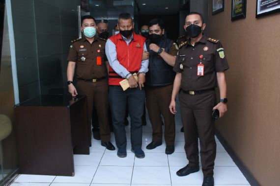 ASN Kemenag Jabar Diduga Sikat Dana BOS Madrasah Rp 8 Miliar - JPNN.COM