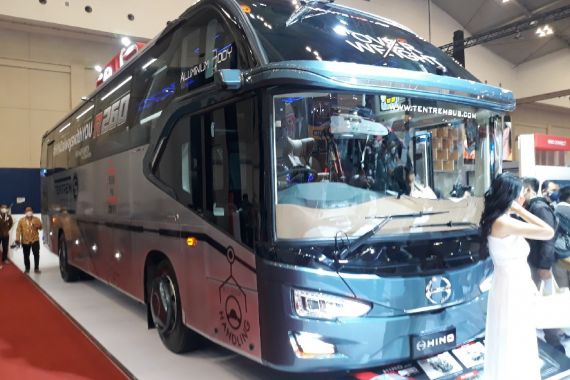 Hino Klaim Teknologi Ini Bikin Mesin Bus R260 Aman Digeber di Tol Trans Jawa  - JPNN.COM