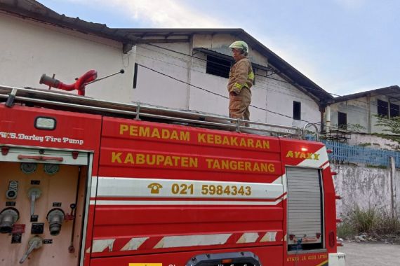 Gudang Pembuatan Mi Bihun di Tangerang Terbakar, Ada 2 Orang Korban - JPNN.COM
