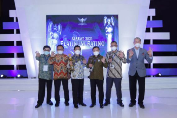 Pupuk Indonesia Raih Platinum Rank Dalam Ajang ASRRAT 2021 - JPNN.COM