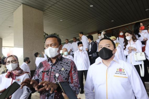 Kepengurusan Kadin Jakarta Selatan Dikukuhkan, Wali Kota Berpesan Begini - JPNN.COM