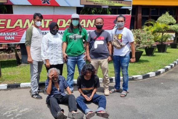 Heboh! Kakek Perkosa 2 Cucunya Bersama Paman, Kakak Kandung dan Tetangga Korban - JPNN.COM