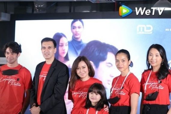 Dibintangi Reza Rahadian dan Putri Marino, Layangan Putus Tayang di WeTV - JPNN.COM