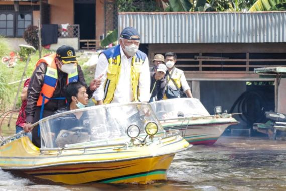 Begini Strategi Menteri Basuki Cegah Banjir Sintang Tidak Terulang - JPNN.COM