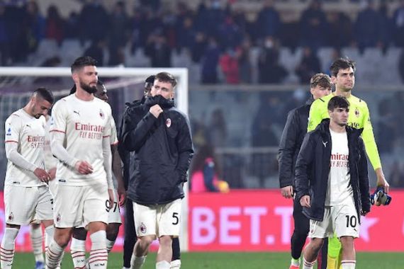 Dipermalukan Fiorentina, AC Milan Gagal Kudeta Napoli - JPNN.COM