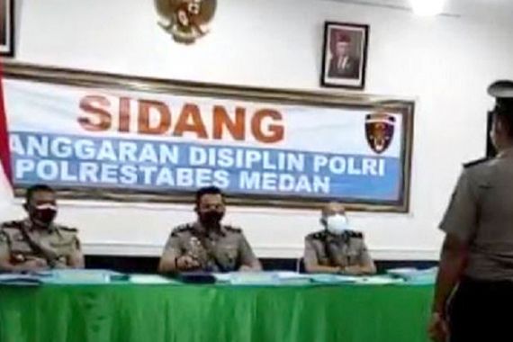 Mantan Kapolsek Kutalimbaru Dimutasi, Anak Buahnya Dipecat, Kasusnya Sangat Berat - JPNN.COM