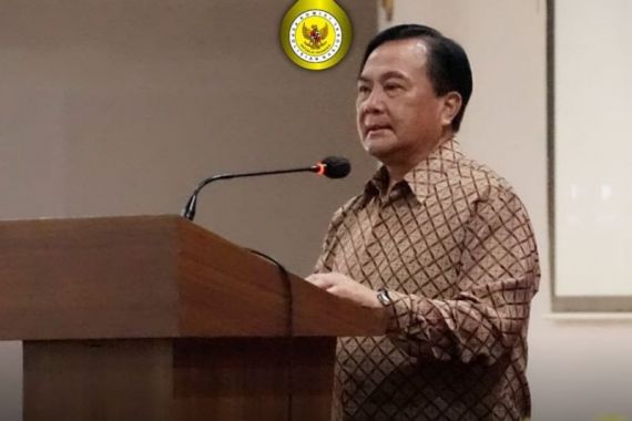 Polwan Briptu C Ditangkap, Ketua Harian Kompolnas Keluarkan Pernyataan Tegas - JPNN.COM