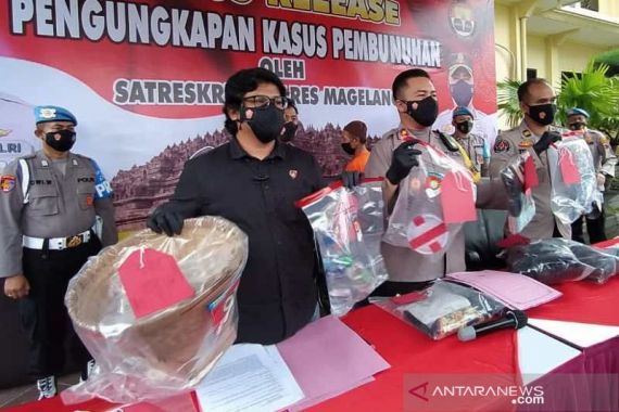 Sadis, IS Bunuh 4 Orang dengan Sianida - JPNN.COM