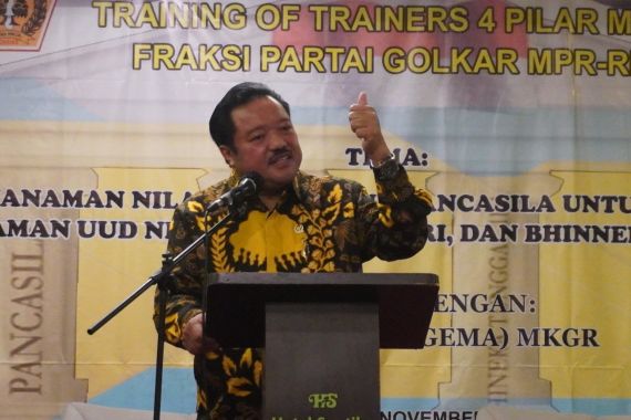 Idris Laena MPR Tekankan Pentingnya Generasi Muda Pahami Esensi Kemerdekaan - JPNN.COM