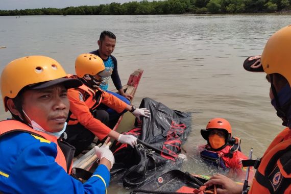 Bocah 10 Tahun yang Hanyut di Sungai Belawan Ditemukan Meninggal Dunia - JPNN.COM