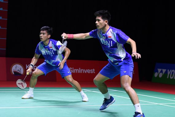 Bertarung Sengit Lawan Jawara Indonesia Masters 2021, Pramudya/Yeremia Sesalkan Soal Ini - JPNN.COM