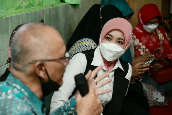 Ada 300 Laporan KDRT di Jabar, Istri Kang Emil Minta Korban Bersuara - JPNN.COM