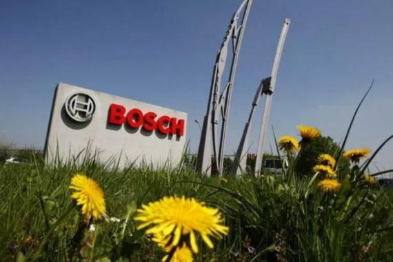 Bosch Bakal Merumahkan Ribuan Karyawan Dampak Transisi ke Kendaraan Listrik - JPNN.COM