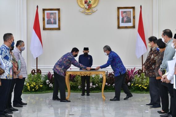 Bea Cukai Dukung Wujudkan Visi Indonesia Pusat Produsen Halal Terkemuka Dunia - JPNN.COM