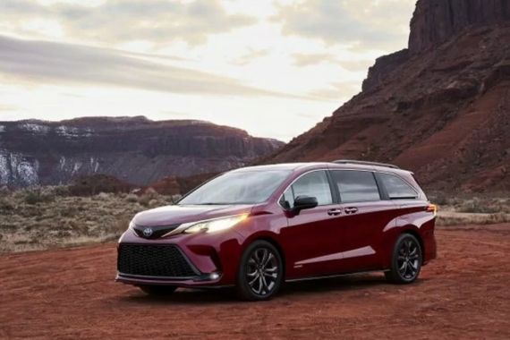 Sabuk Pengaman Bermasalah, 2.259 Toyota Sienna 2022 Ditarik - JPNN.COM